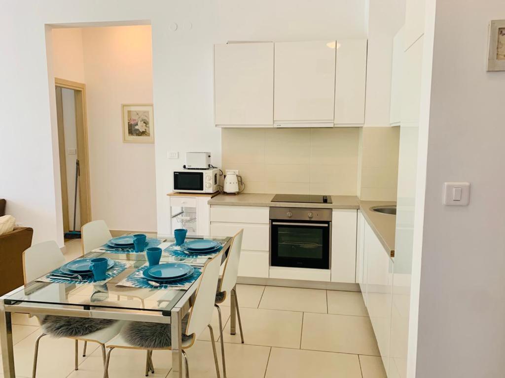 Lavender Bay Apartment F8 Donji Morinj Exterior photo